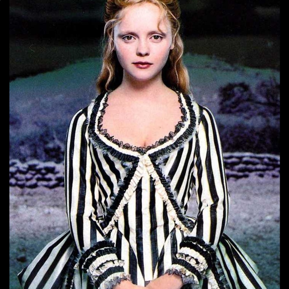 Meet your Posher, Becca